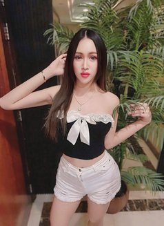 Mona - Transsexual escort in İstanbul Photo 15 of 19