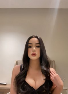 Mona thailand - Transsexual escort in Khobar Photo 7 of 9