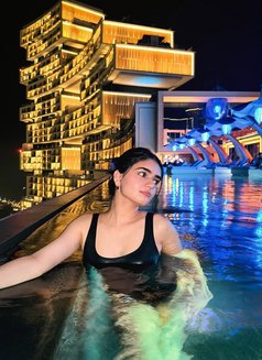 Mona VIP Indian Model - puta in Dubai Photo 1 of 4