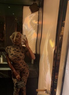 Monarch - escort in Dubai Photo 3 of 3