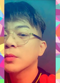 LOVECHIEVERS - Male escort in Abu Dhabi Photo 2 of 3