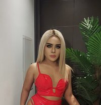 Monei lady boy more top have big - Transsexual escort in Riyadh