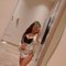 Money - escort in Jeddah