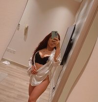 Money - escort in Jeddah Photo 13 of 14