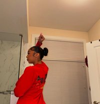 Mongana - escort in Yokohama