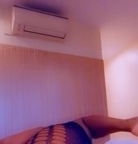 Moni Cum Show and Real Meat - puta in Mumbai