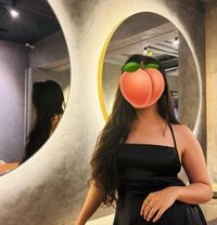 Moni Kapoor - escort in Noida