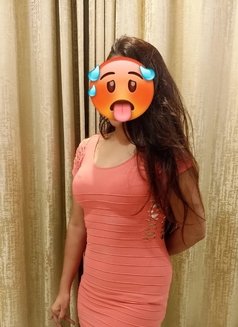 Moni Kapoor - escort in Noida Photo 1 of 6