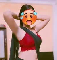 Moni Kapoor - escort in Noida