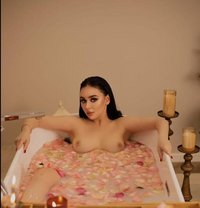 Monia - puta in Beirut Photo 4 of 4