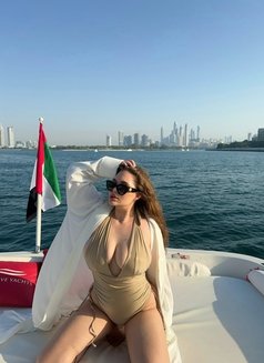 Monic - escort in Dubai Photo 1 of 7