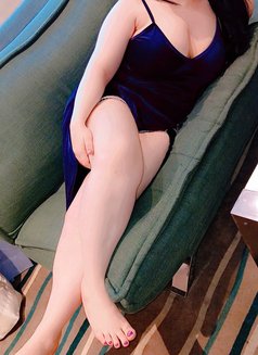 Monica - escort in Dubai Photo 4 of 5