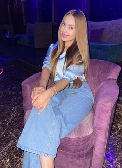 Monica - escort in Dubai Photo 11 of 11