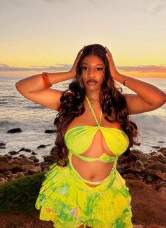 Monica - escort in Guangzhou Photo 1 of 4