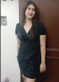 Sanju Monica Hotel's in Jammu City India - Agencia de putas in Jammu Photo 1 of 4