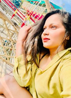 Monica - escort in Kolkata Photo 5 of 6