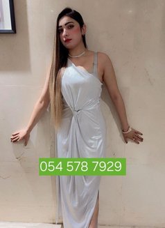 Qanak kaur - puta in Dubai Photo 4 of 9