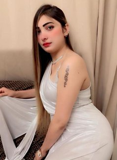 Qanak kaur - puta in Dubai Photo 5 of 9