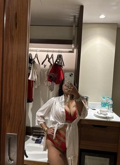 Monica - escort in Kolkata Photo 2 of 2