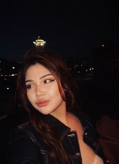 Monica - puta in Dubai Photo 4 of 7