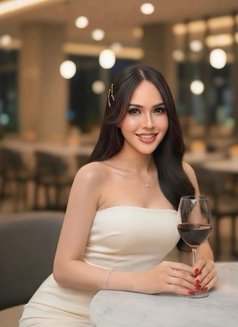 Monica Kiss of Fire Good Top and Bottom - Transsexual escort in Riyadh Photo 4 of 13