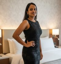 Monica real meet and cam show - puta in Kolkata