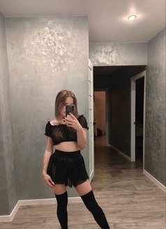 Monica - puta in Dubai Photo 6 of 11