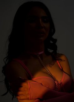 Monica - Transsexual escort in İstanbul Photo 1 of 14