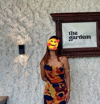 One and only hand cash service - escort in Kathmandu