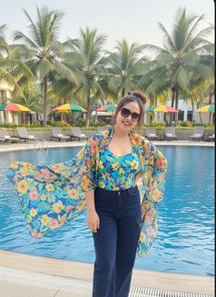 Monica - escort in Gurgaon Photo 14 of 16