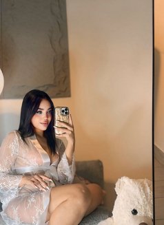 Monica - escort in Dubai Photo 8 of 9