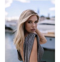 Monica - puta in Rome