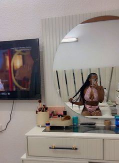 Monifa - escort in Riyadh Photo 4 of 5