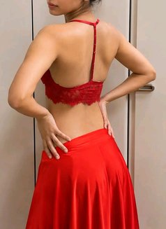 Monika(cam Expert & Real Meet) - puta in Mumbai Photo 1 of 2