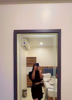 Monika cash payment - escort in Kochi Photo 8 of 13