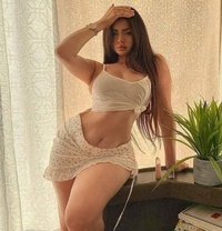 Monika Escorth - puta in Candolim, Goa