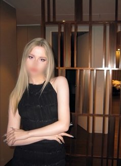 Monika - escort in İstanbul Photo 3 of 6