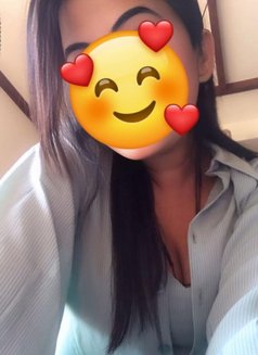 ༒ Monika 🦋 here cam & meet ༒❤︎‬²⁰ - puta in Pune Photo 1 of 1