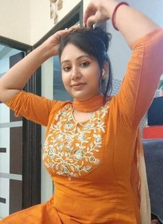 Monika Independent Escort Service - puta in Chandigarh Photo 3 of 3