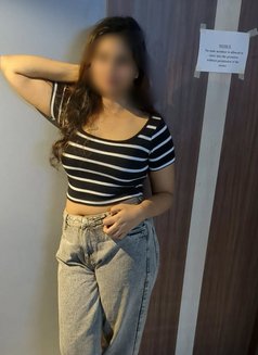 Monika Independent Girl - escort in Mumbai Photo 1 of 1