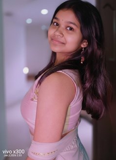 Monika - masseuse in Chennai Photo 1 of 1