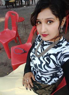 Monika - escort in Gurgaon Photo 2 of 9