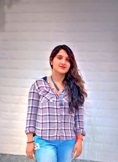 Monika - escort in Gurgaon Photo 3 of 9