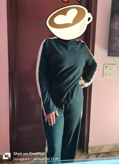 Monika - puta in Gurgaon Photo 2 of 2