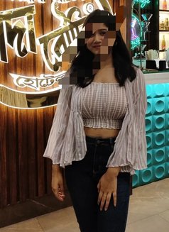 Monika - escort in Kochi Photo 1 of 3