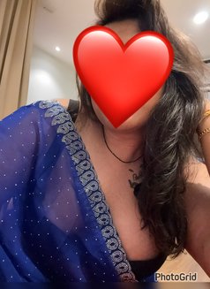 Monika Indian Girl - escort in Kochi Photo 3 of 6
