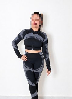 Monika - escort in New Delhi Photo 9 of 9
