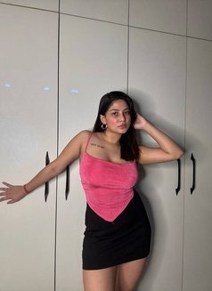 Monika - escort in Pune Photo 2 of 3