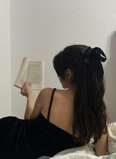 Monika - Dominadora transexual in Noida Photo 8 of 9