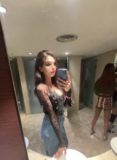 Monika - Dominadora transexual in Noida Photo 3 of 9